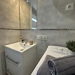 Salwator Apartment *